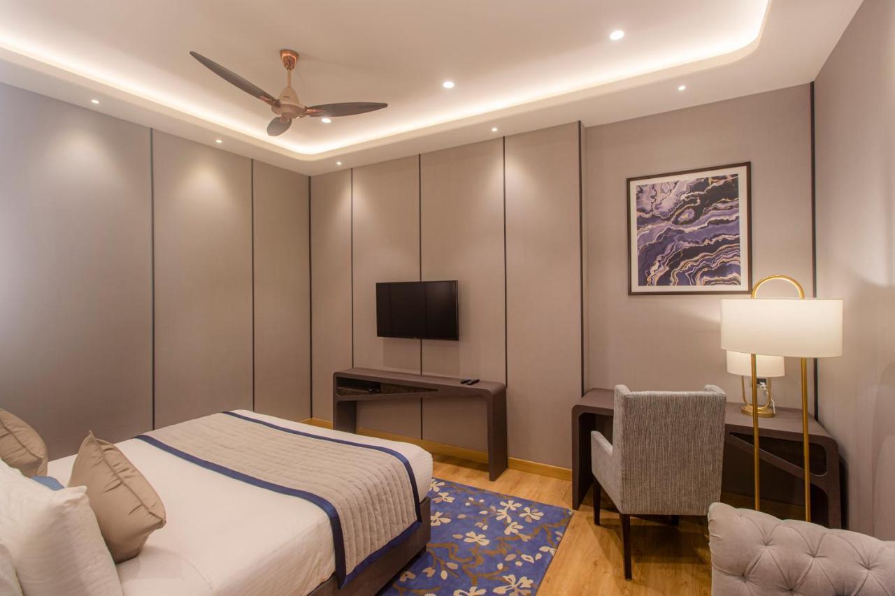 The Cove Wing Hotel Panchkula Exterior photo